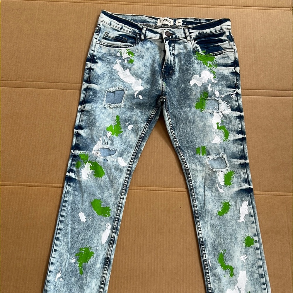 Urban Painted Jeans. Size 34, Skinny